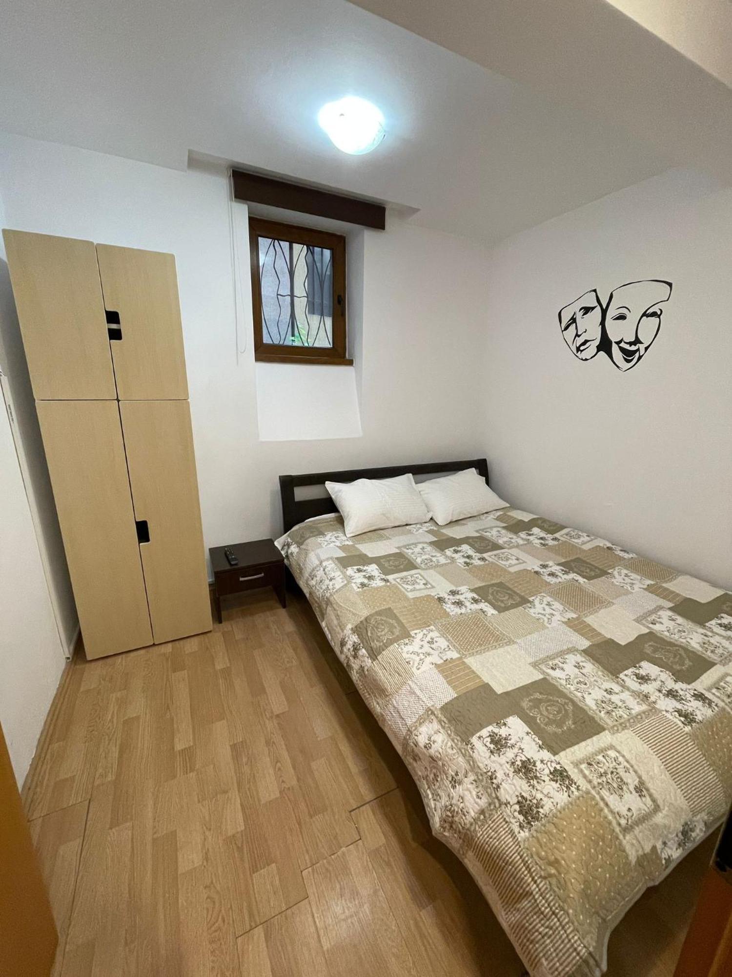 Mossapartments Bukares Bagian luar foto