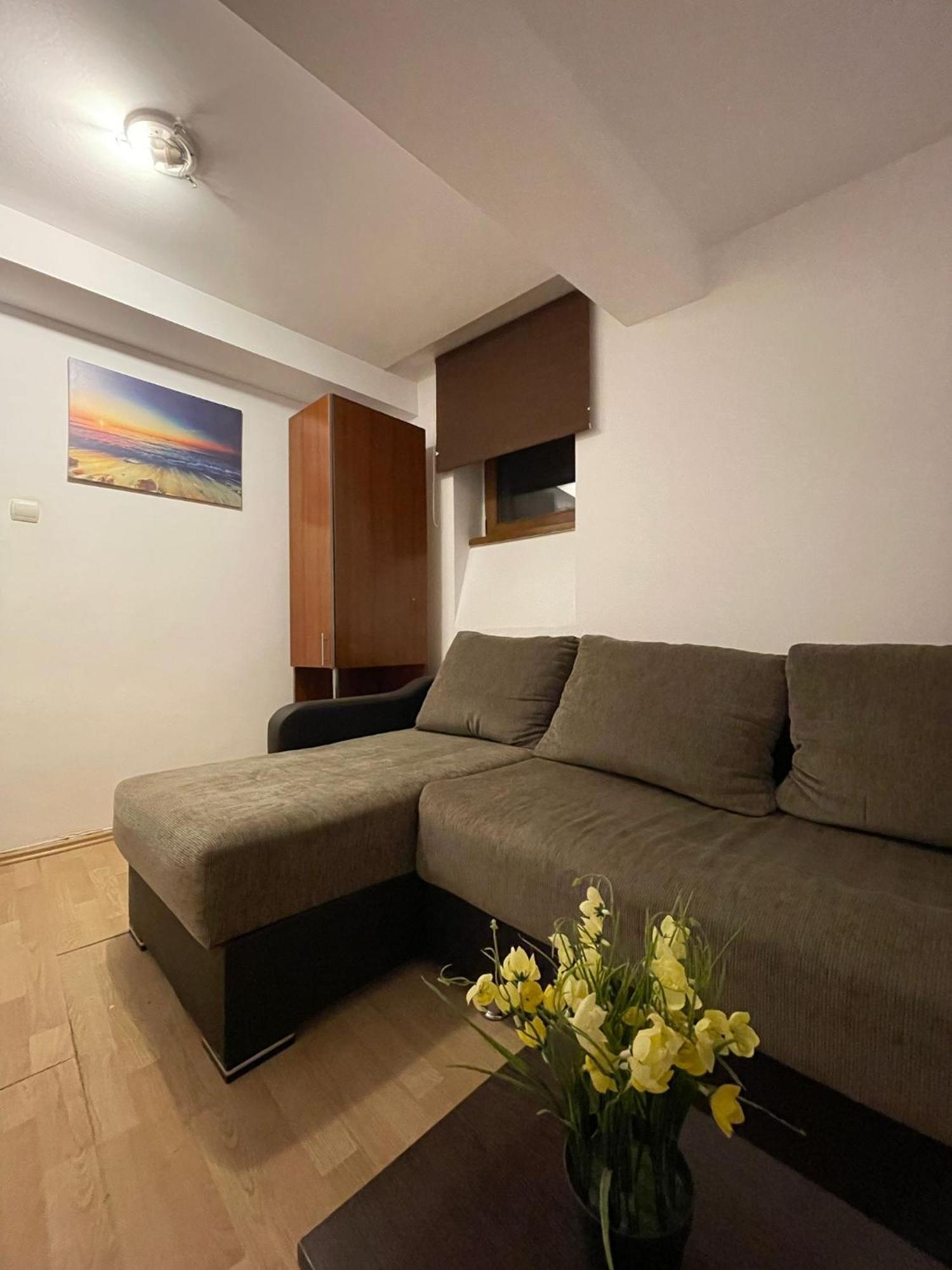 Mossapartments Bukares Bagian luar foto
