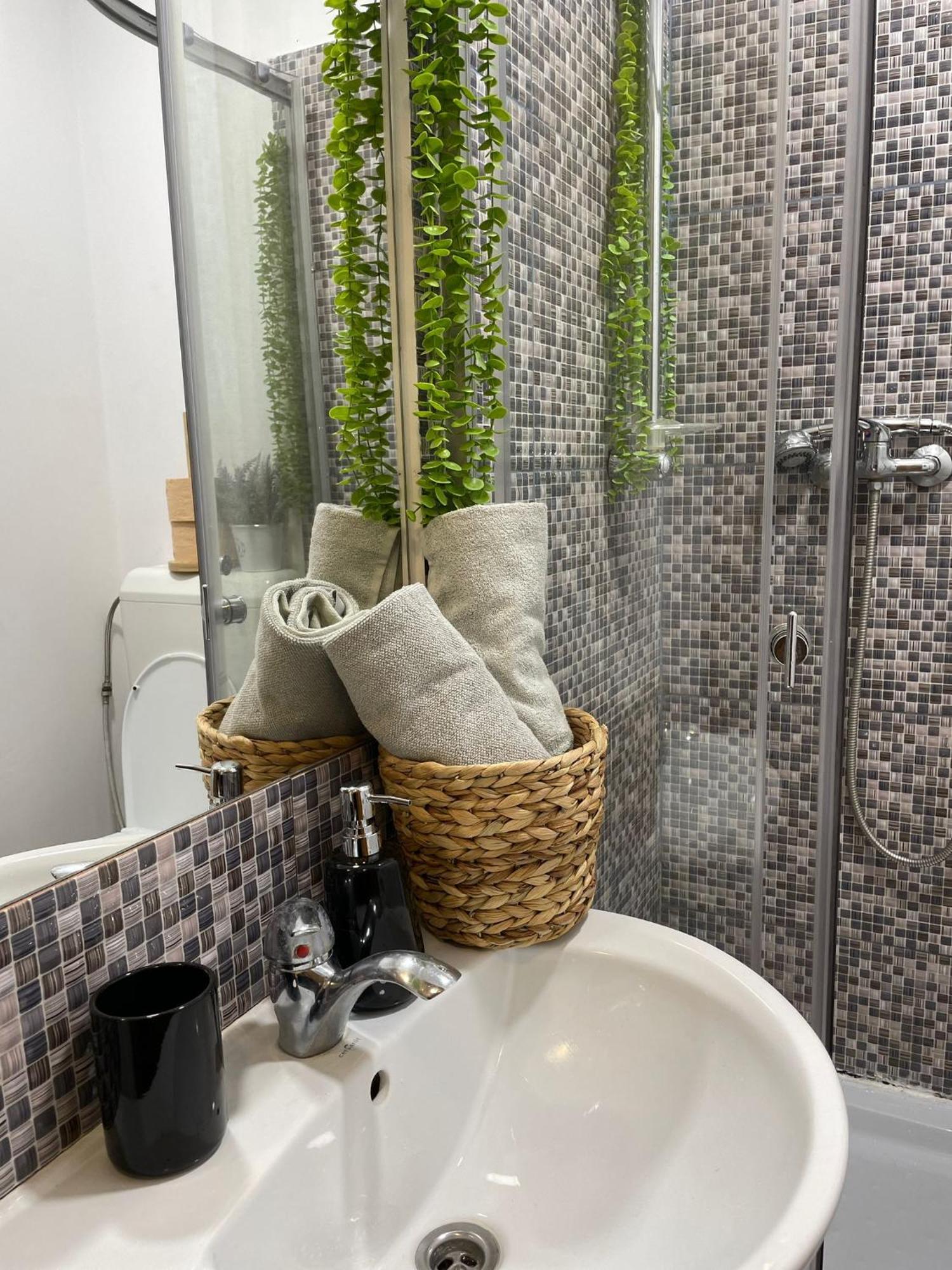 Mossapartments Bukares Bagian luar foto